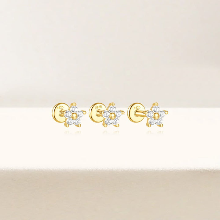 Amélie – Jemné zlaté náušnice s pohybem.