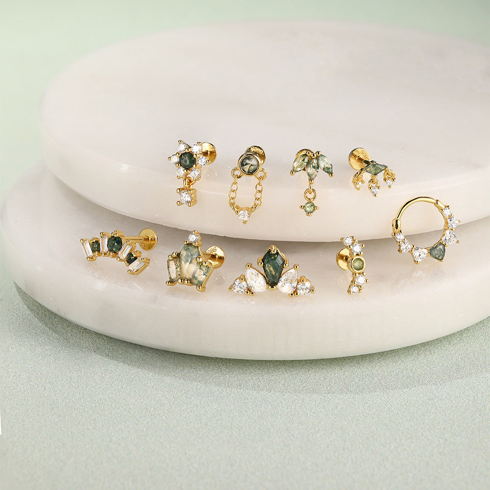 Romana – Zlaté náušnice s hravým kouzlem.