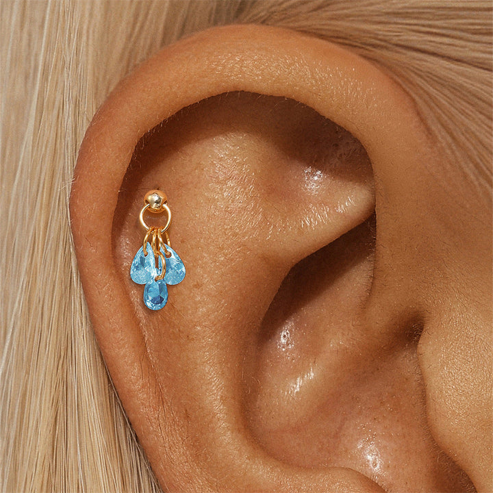 Jasmina – Zlaté náušnice s jednoduchou rafinovaností.