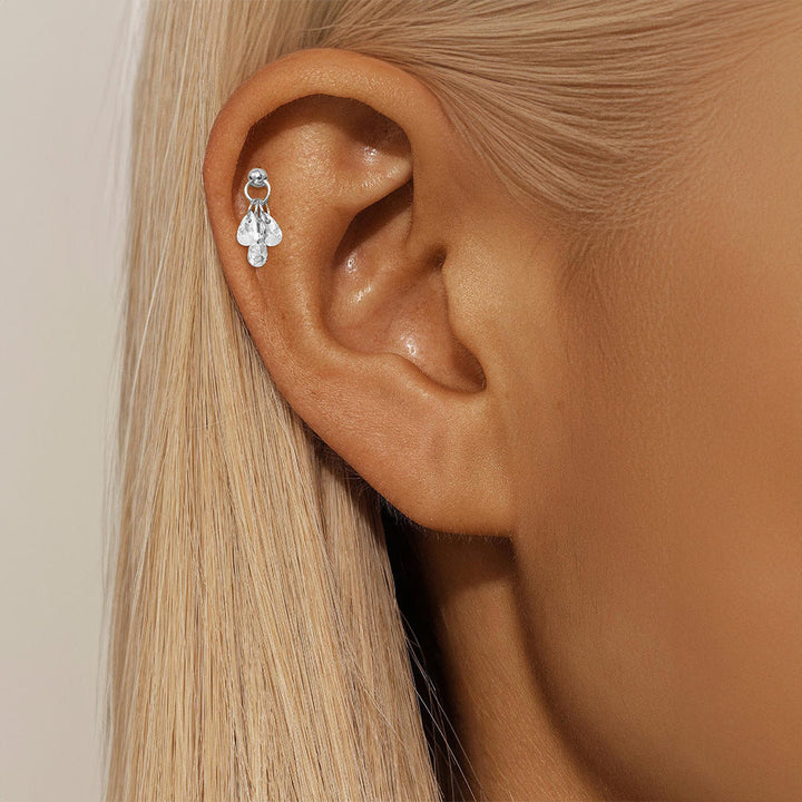 Jasmina – Zlaté náušnice s jednoduchou rafinovaností.