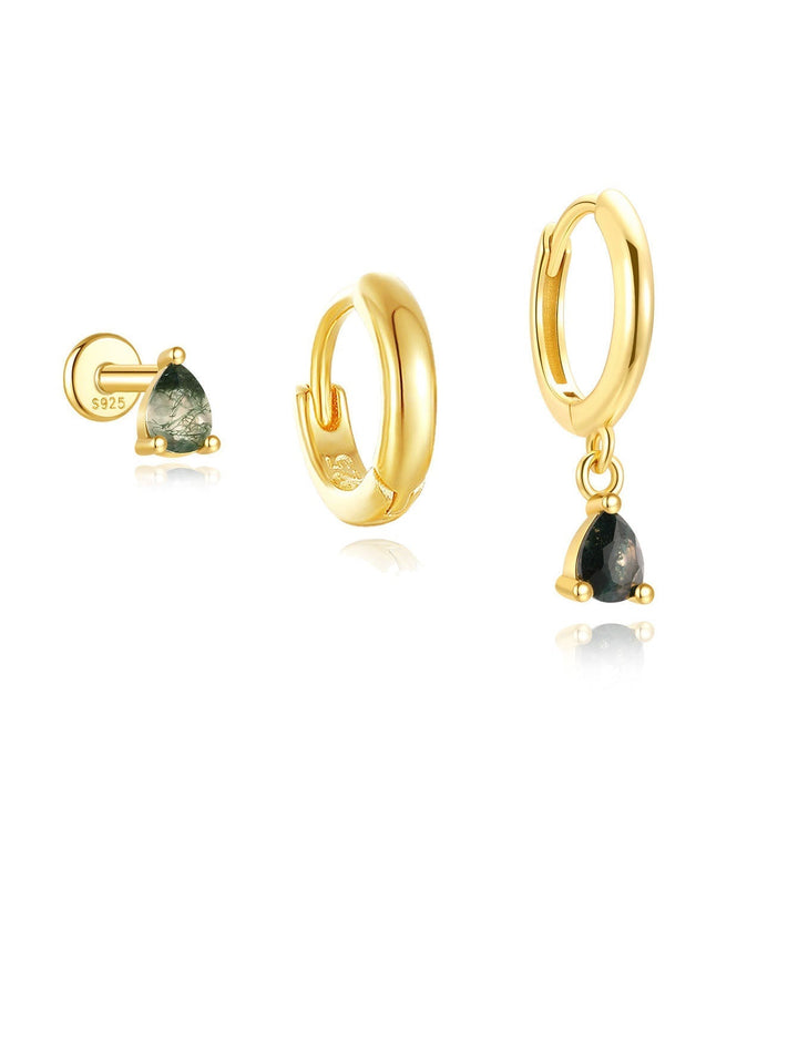 Mona – Zlaté náušnice s plynulým designem.