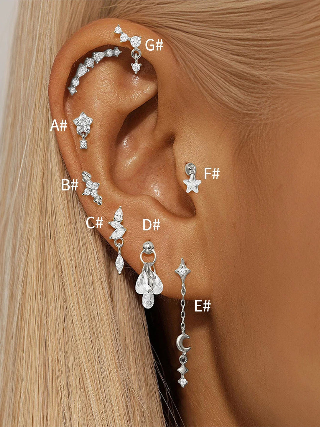 Selina – Jemné zlaté náušnice s pohyblivým detailem.