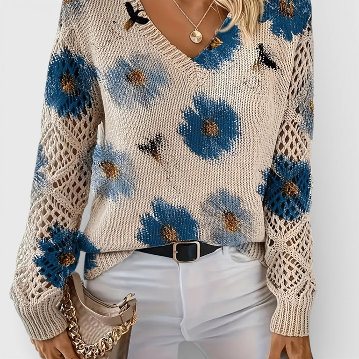 Blanka – Svetřík s jemným květinovým motivem