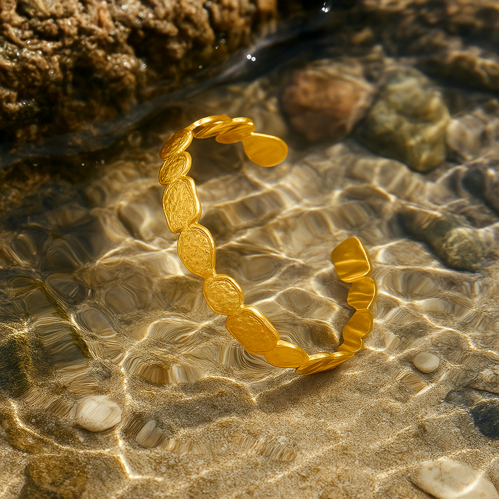 Ariel | Zlaté písečné odrazy