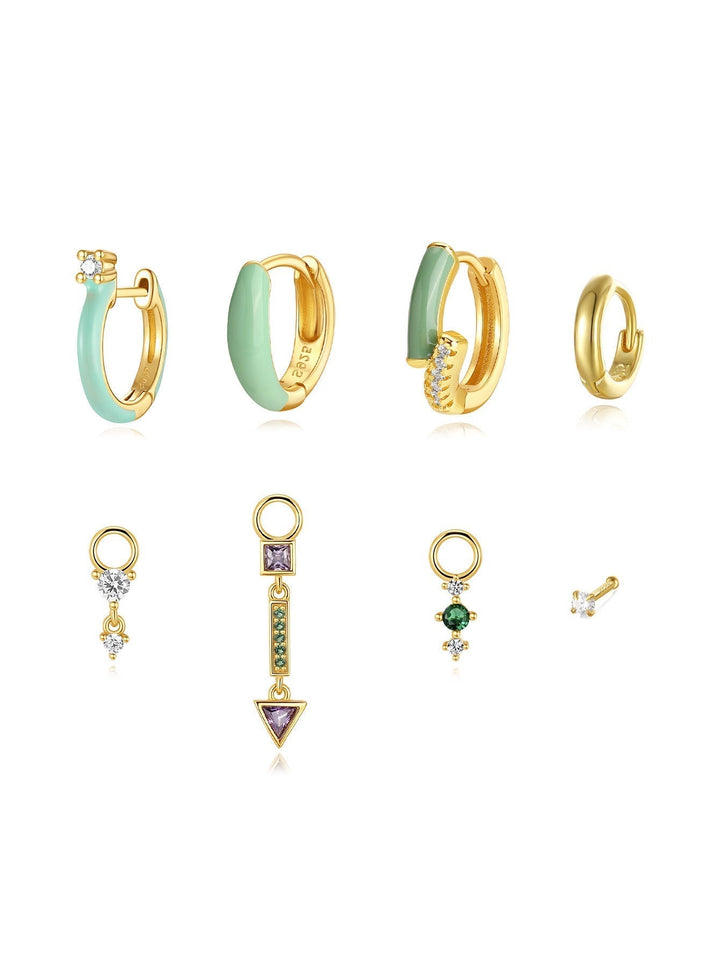 Marta – Zlaté náušnice s nadčasovým tvarem.