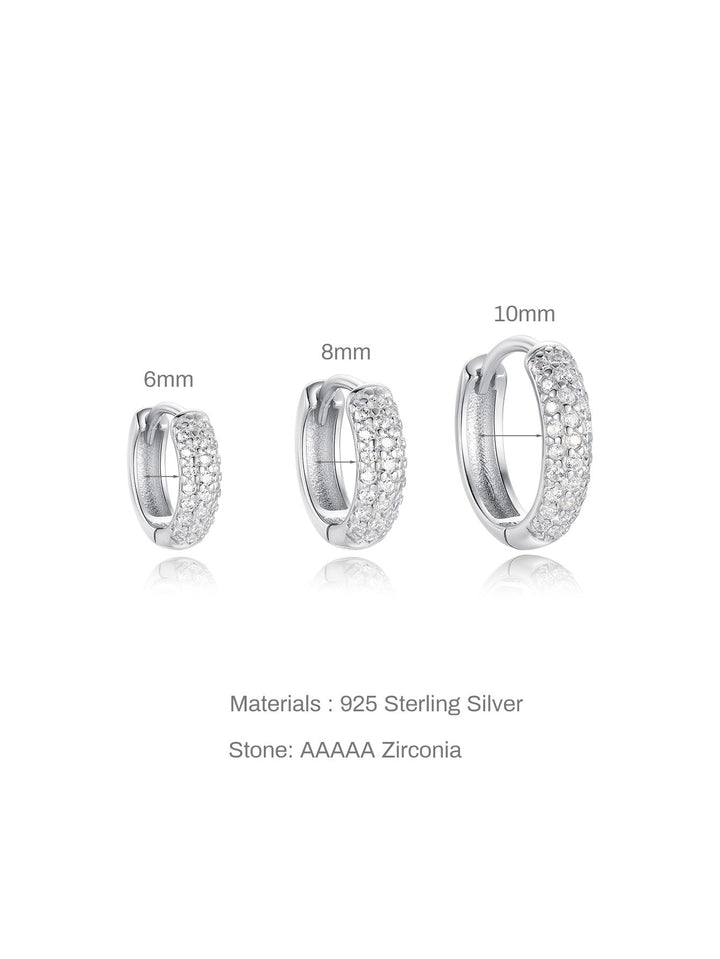 Sina – Zlaté náušnice s minimalistickou elegancí.