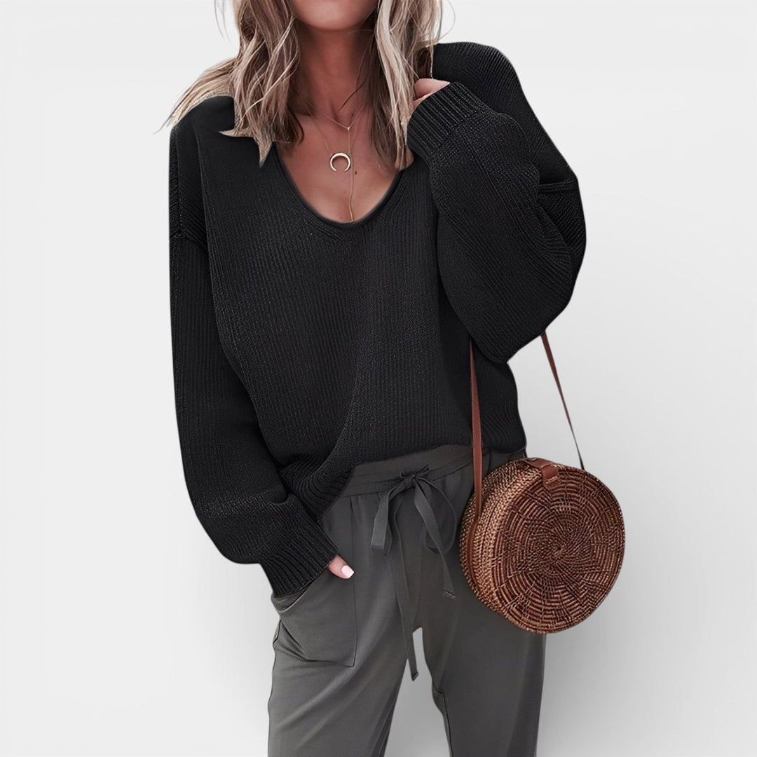 Martyna – Pletený svetr s výstřihem do V