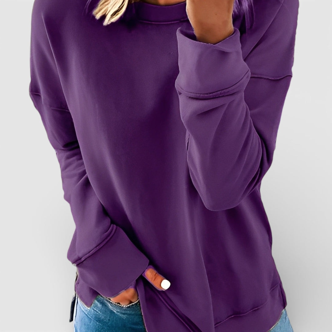 Božena – Klasický dámský svetr s univerzálním střihem