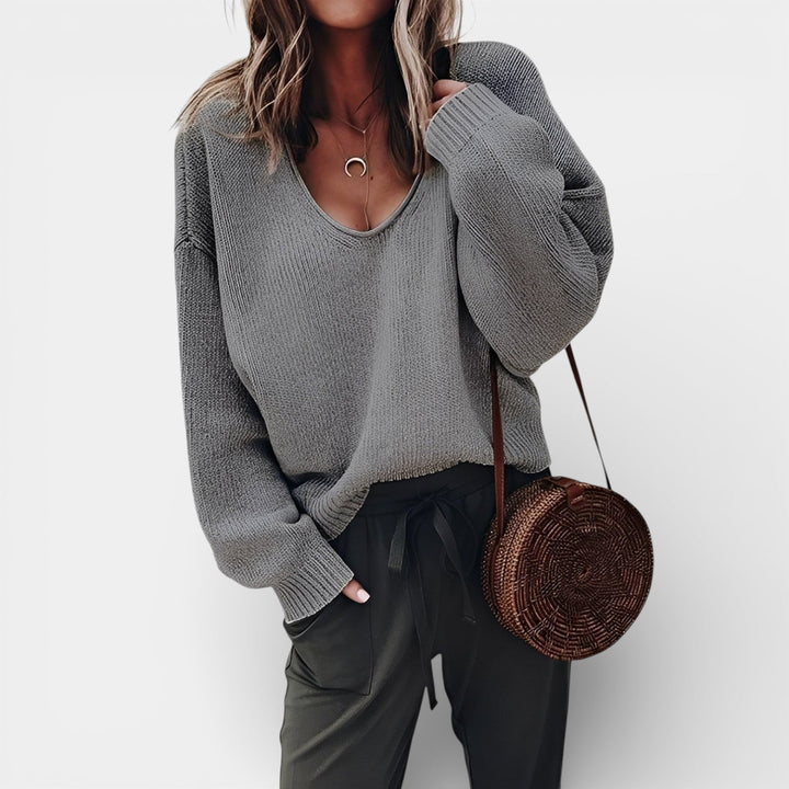Martyna – Pletený svetr s výstřihem do V