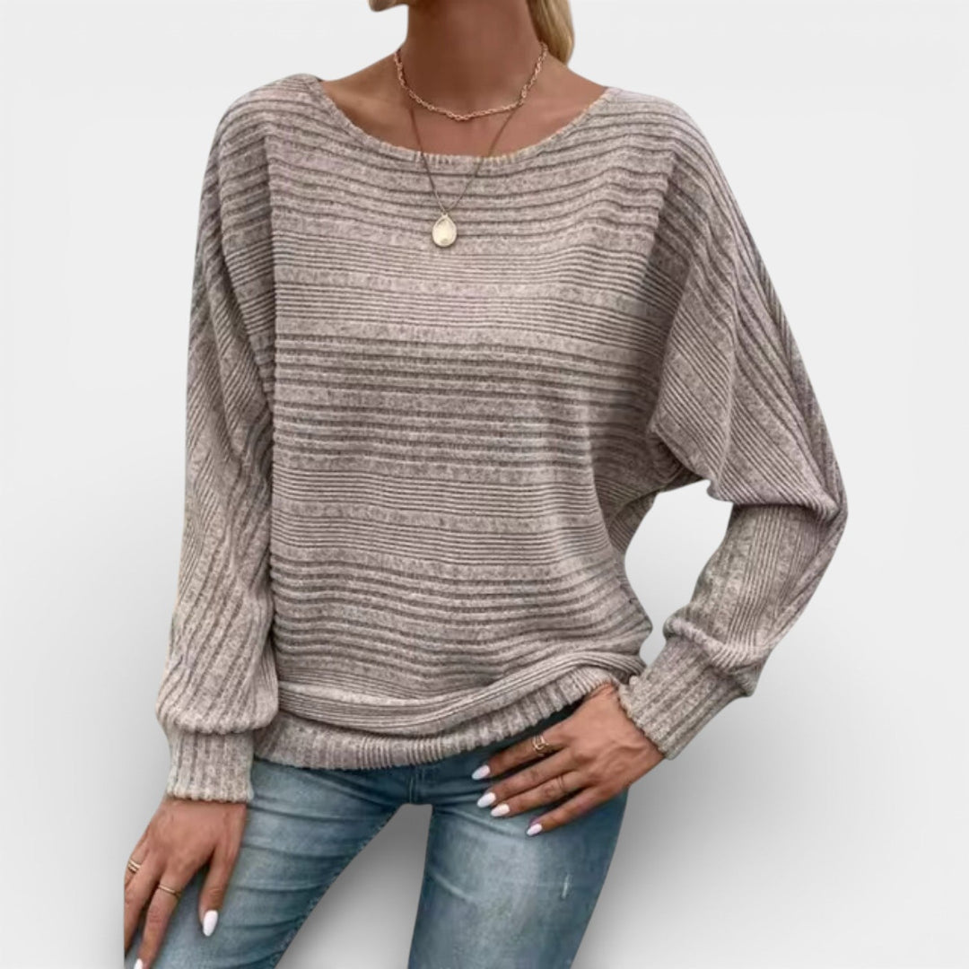 Roksana – Pletené pončo s žebrovanou strukturou