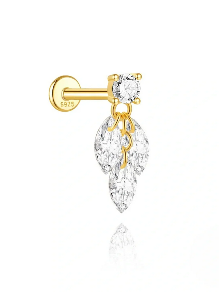 Irina – Zlaté náušnice se strukturovanou siluetou.