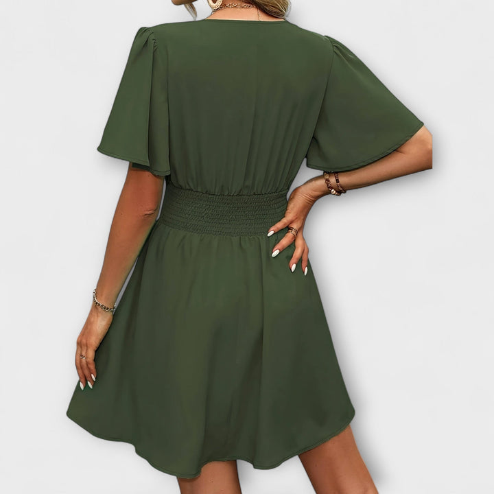 Winslet - Šaty s Nařaseným Pasem a V-Výstřihem