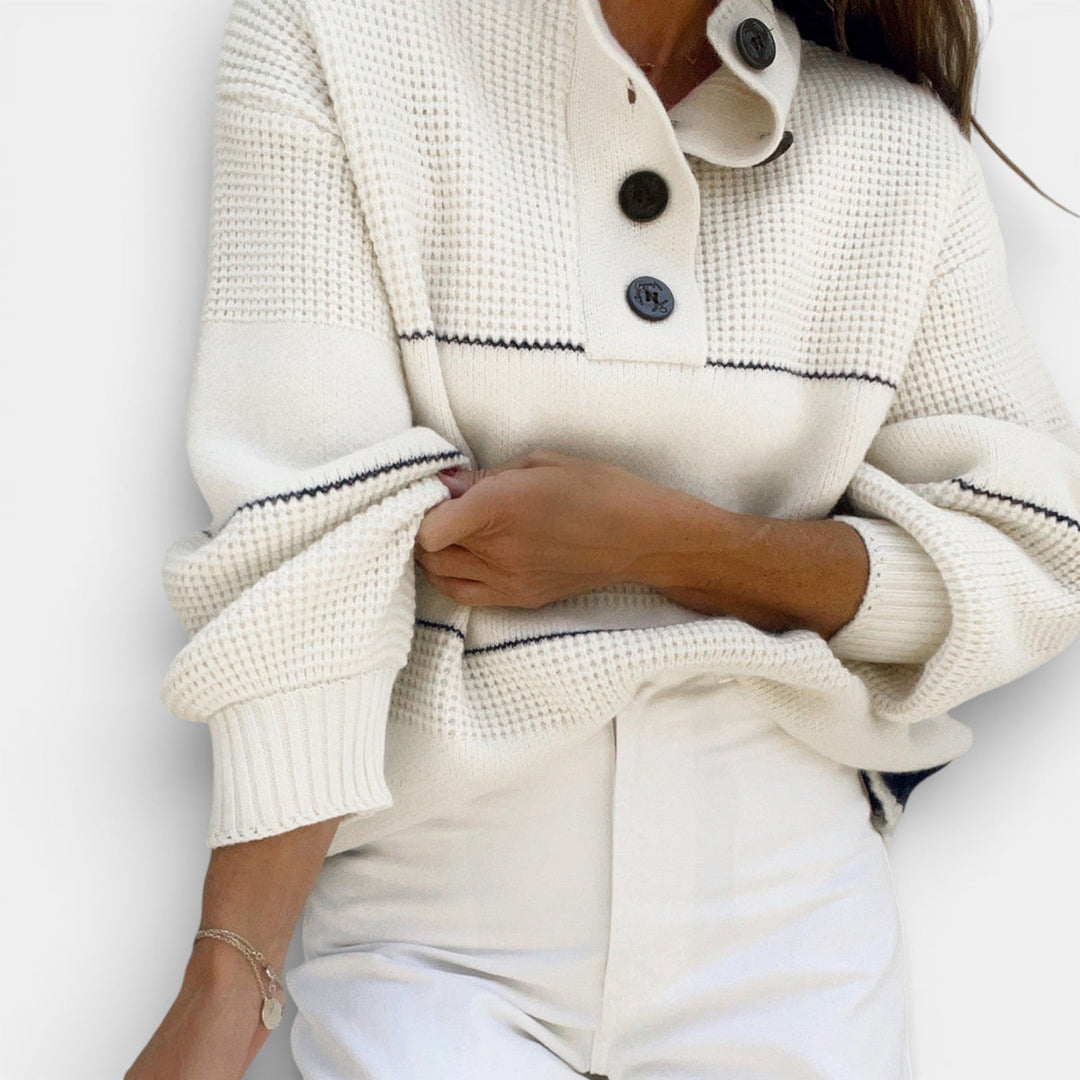 Leontyna – Svetr s otevřeným límcem a knoflíky