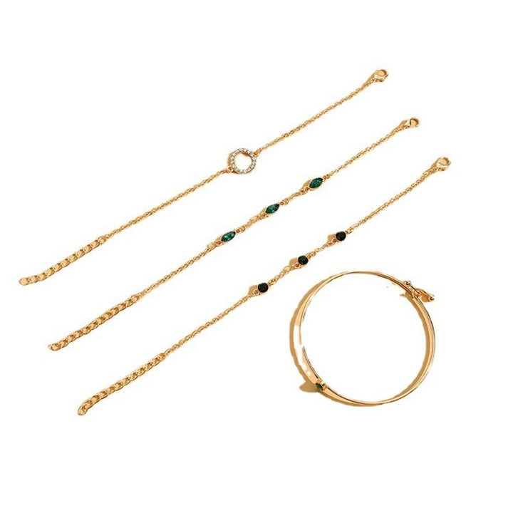 Marisa – Smaragdový náramek ve zlatém rámu.