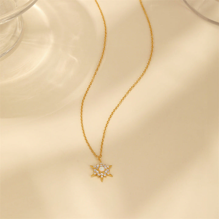 Amálie – Jemný stříbrný náhrdelník s kulatým přívěskem.