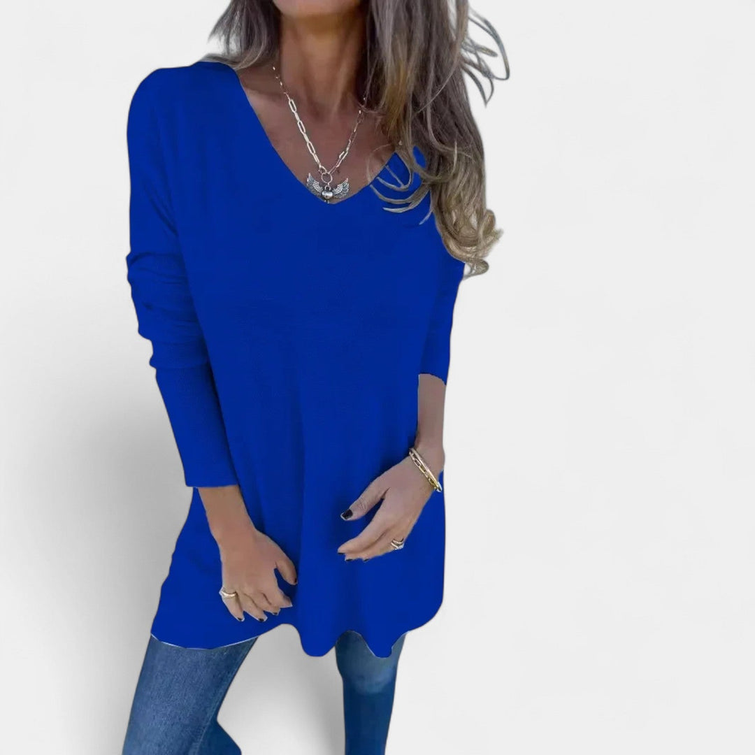 Leontýna – Ležérní úpletová tunika s výstřihem do V