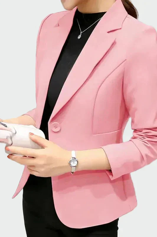 Leontýna - Sako v ideálním střihu