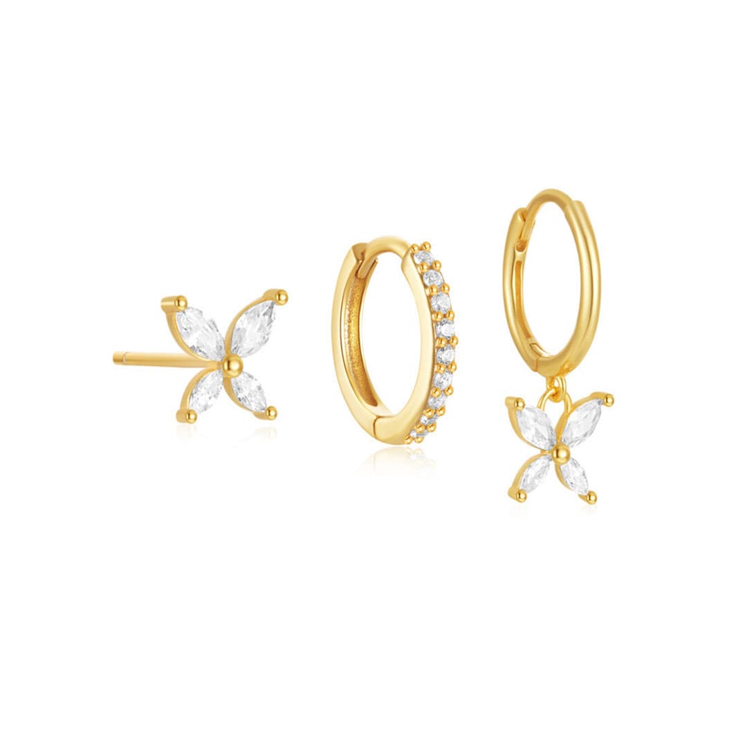 Patricia – Zlaté náušnice s jemnou strukturou.