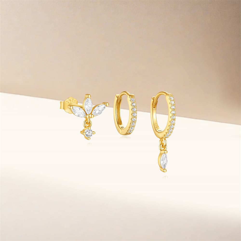 Sára – Jemné zlaté náušnice s decentním pohybem.