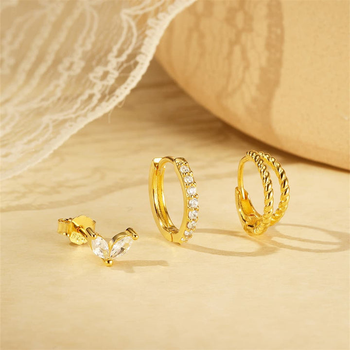 Mara – Zlaté náušnice s jemným pohybem.