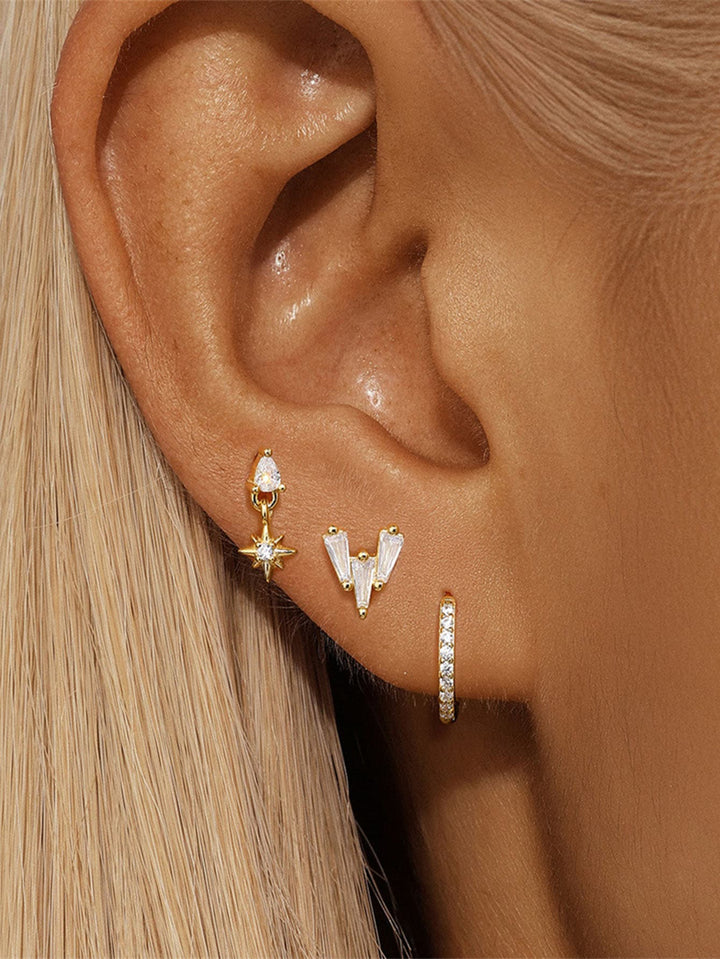 Luisa – Jemné náušnice s lesklou texturou.