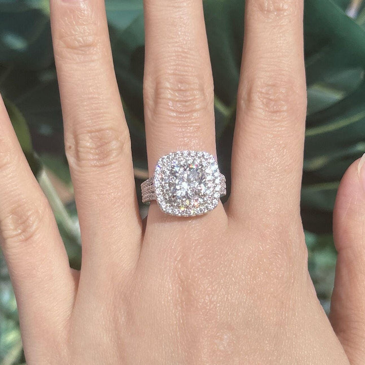 Frieda – Solitérní prsten s kulatým kamenem.