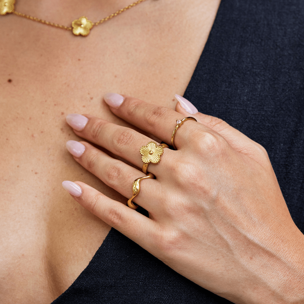 Zlatý čtyřlístkový prsten