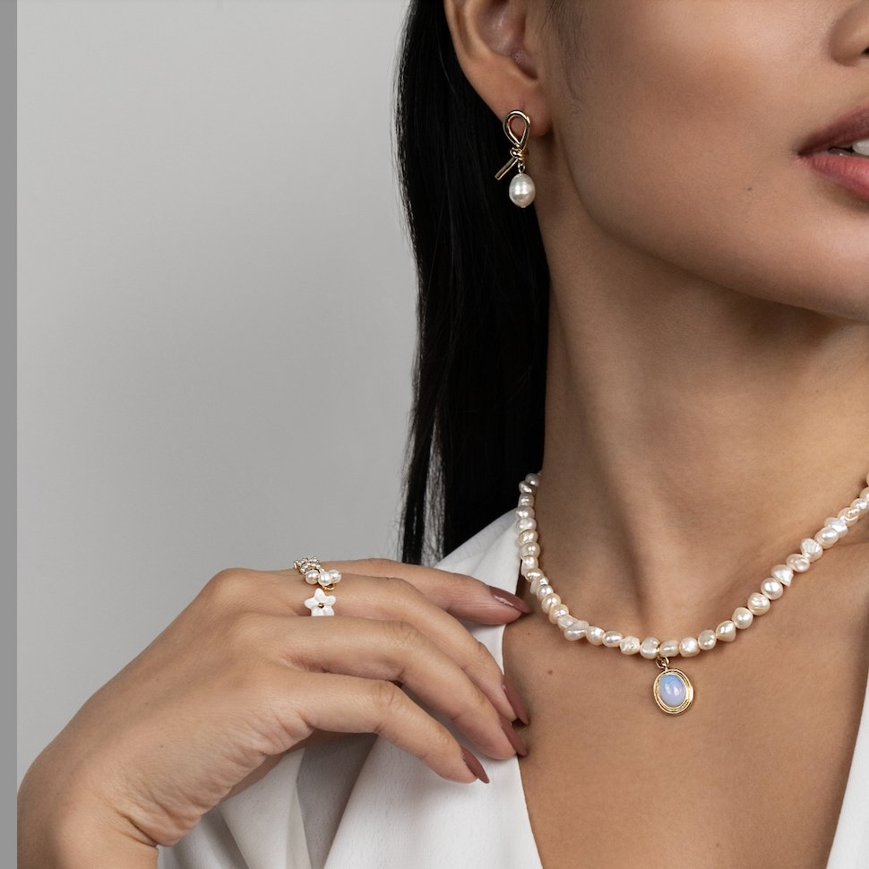 Tereza-Sofie – Stříbrné náušnice s křivkovým tvarem.