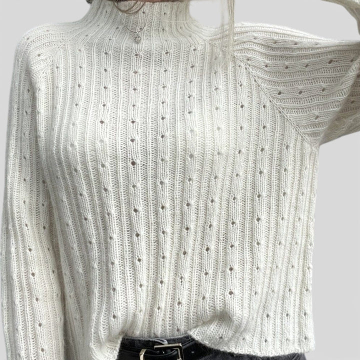 Lilianna – Pružný svetr s polo límcem a krajkovou strukturou