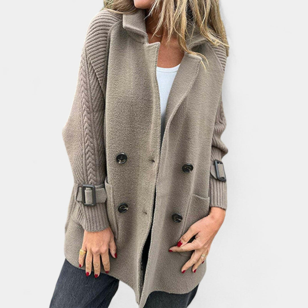 Majda - Středně dlouhý kabát s dvojitým zapínáním