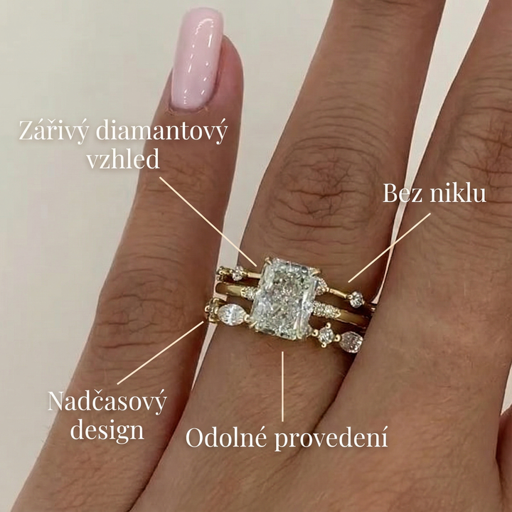 Nora – Diamantový prsten ve vrstveném designu.